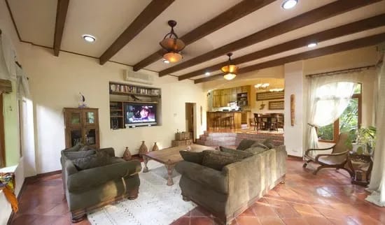 JA-09 — Jaco Vacation Villa