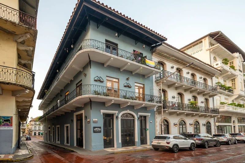 The Montefiore Condo by AcoModo @ Casco Viejo