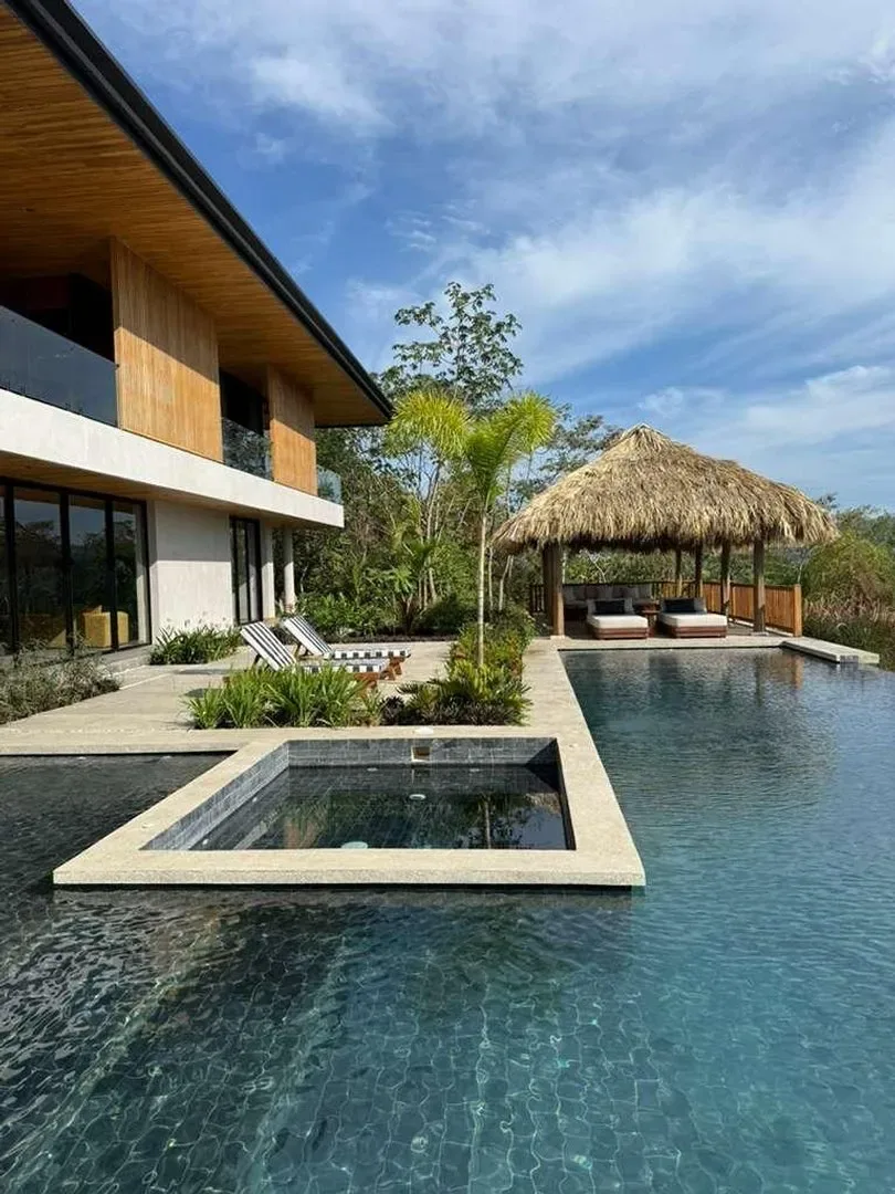 ST-01 — Oceane bleu - Brand New Villa in Santa Teresa