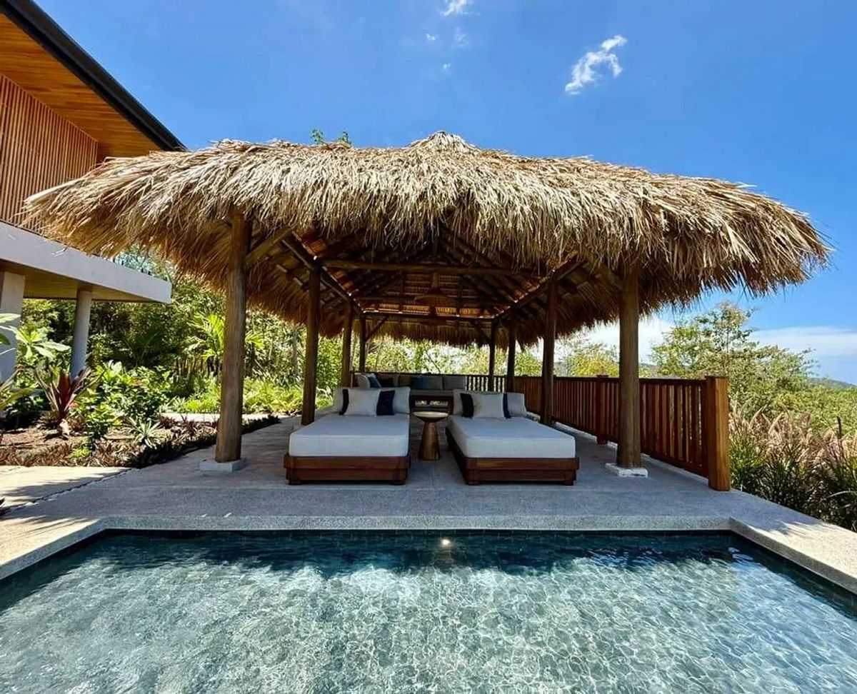 ST-01 — Oceane bleu - Brand New Villa in Santa Teresa