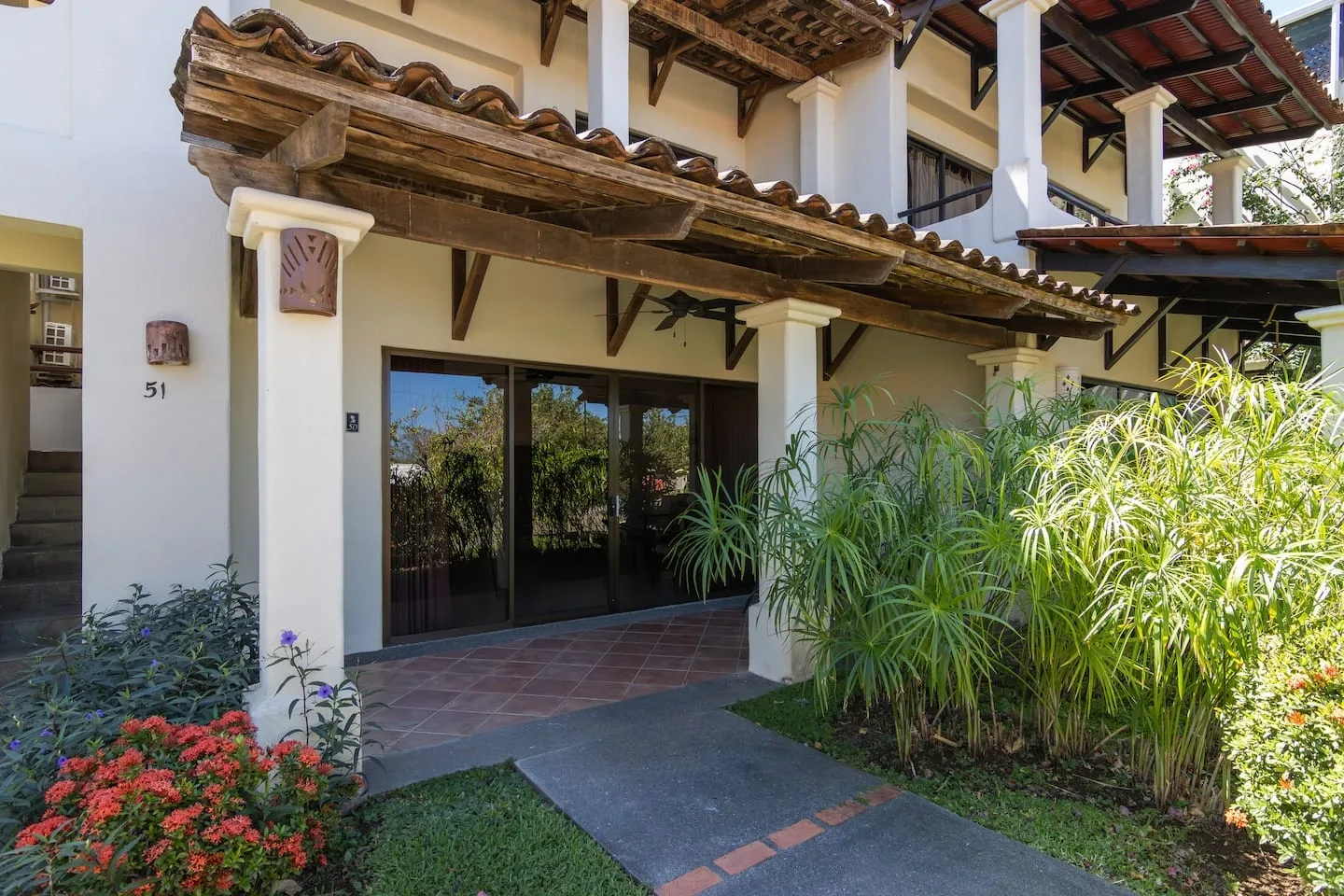 Gated Tropical Condo • 6 Pools • 300M from Beach
