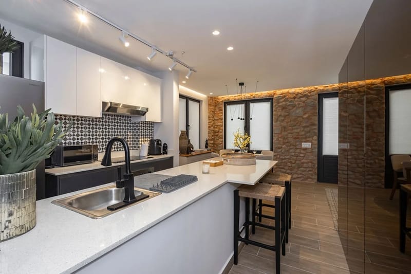 The Gentile Condo by AcoModo @Casco Viejo