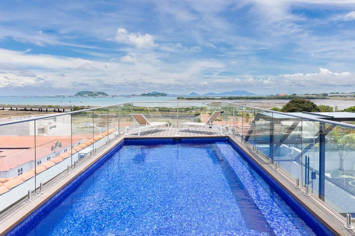 The Travelers Condo by AcoModo @Casco Viejo
