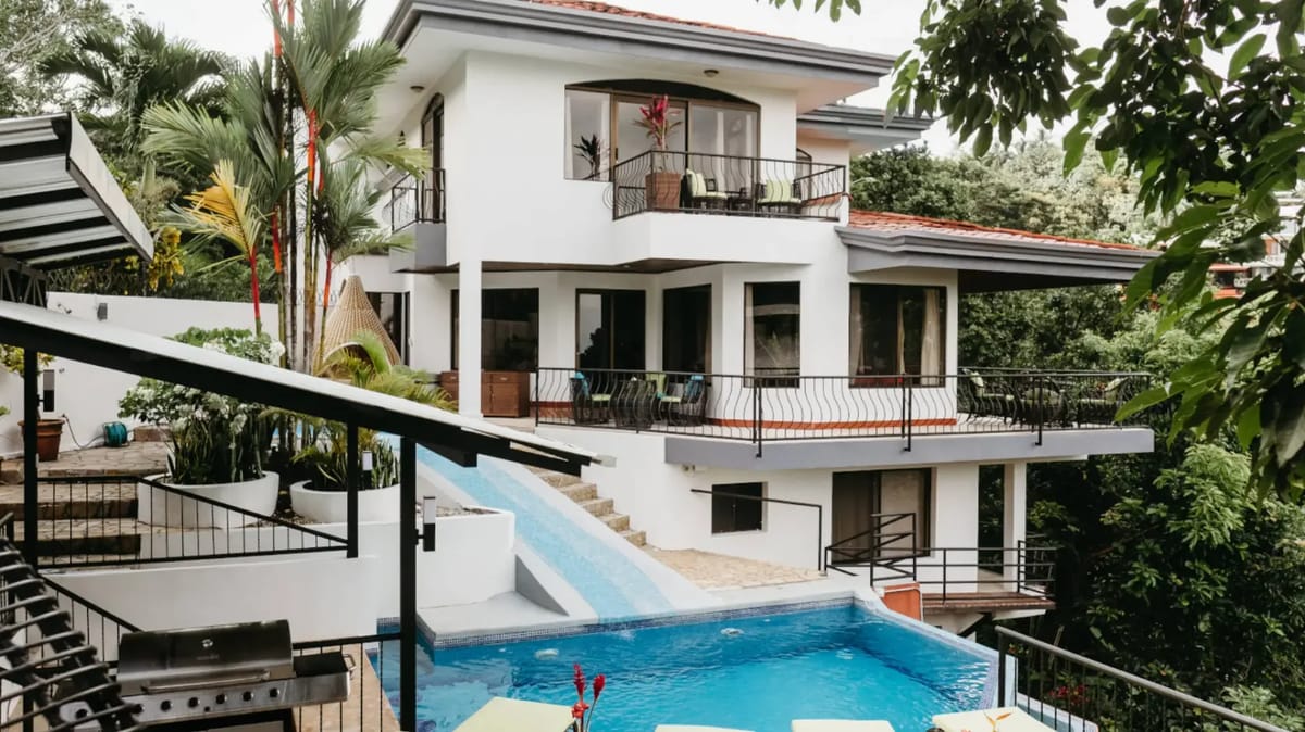 MA-15 — Manuel Antonio Mountain Villa