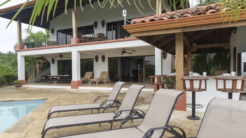 FL-07 — Hilltop Villa
