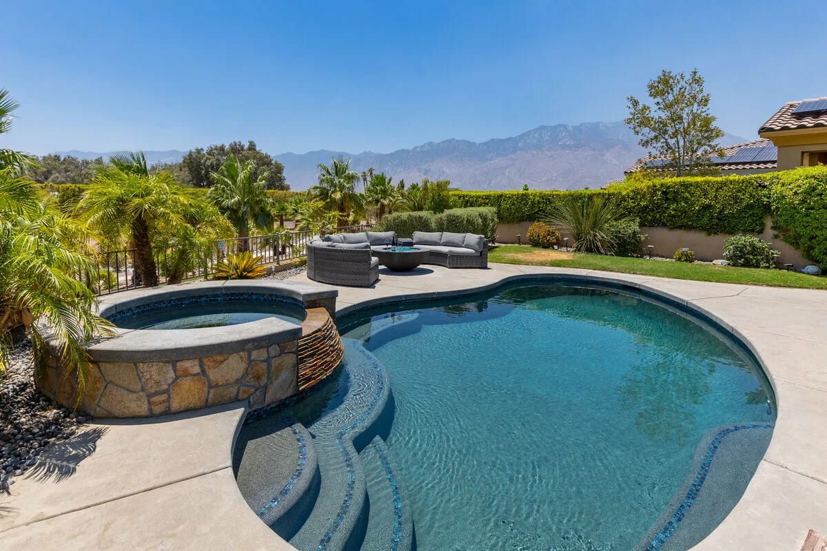 Photo from the property listing