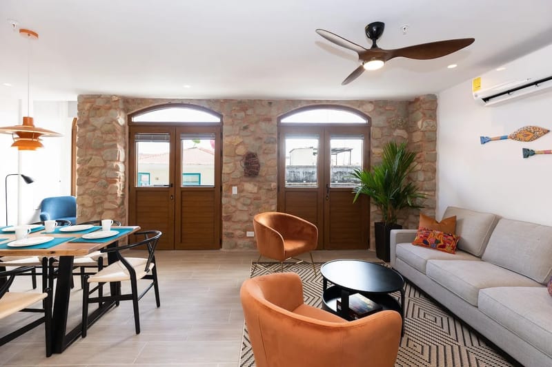 The Vacationer Condo by AcoModo @Casco Viejo