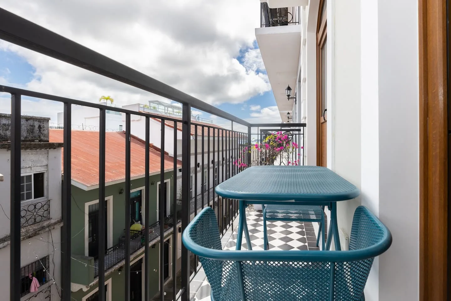 The Vacationer Condo by AcoModo @Casco Viejo