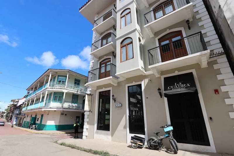 The Vacationer Condo by AcoModo @Casco Viejo