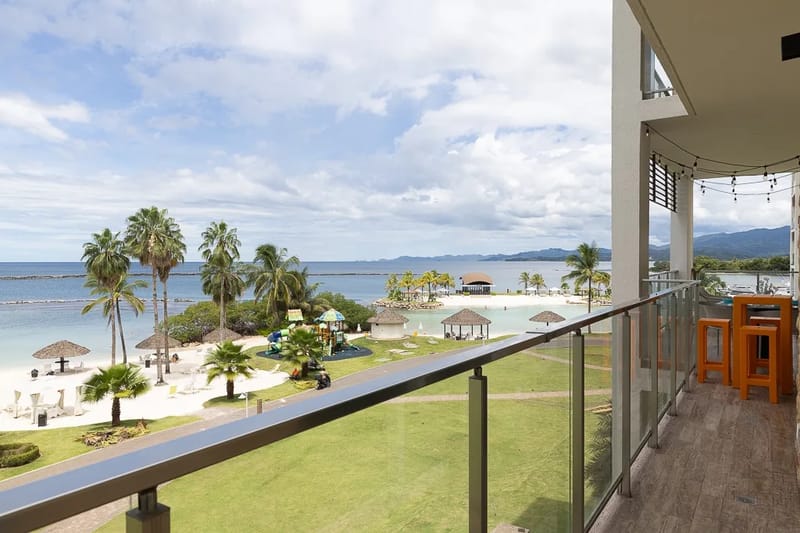 The Horizon Condo by AcoModo @Playa Escondida