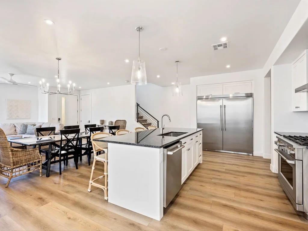 Kitchen and dining area