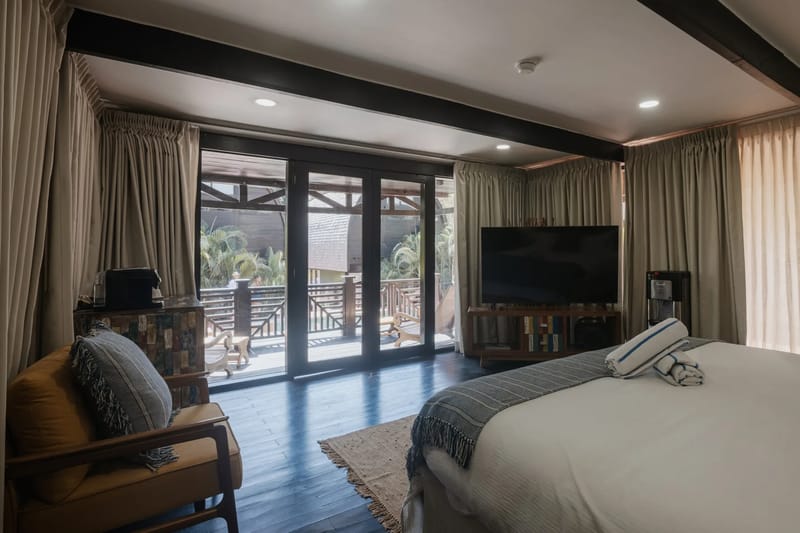 EARTH - Lower Flat by 4 Elements Contadora Island