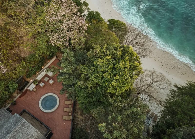 EARTH - Lower Flat by 4 Elements Contadora Island