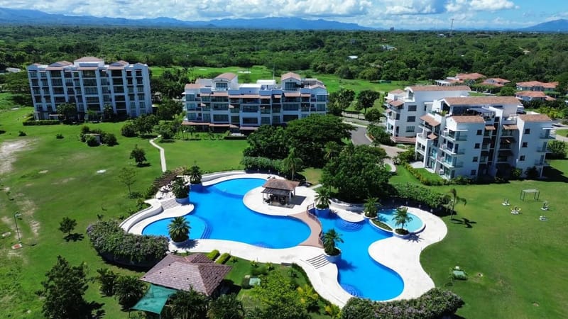 The Nova Condo By Acomodo @CasaMar