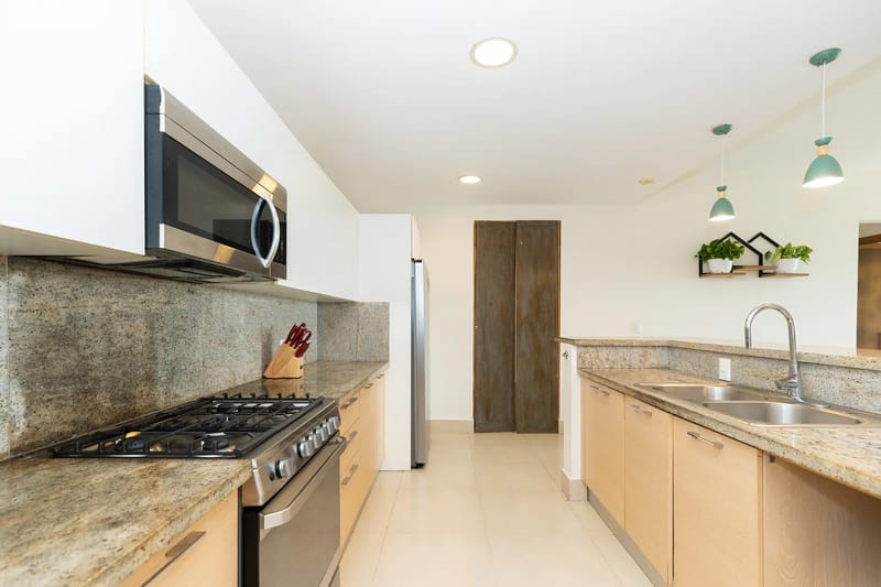 The Nova Condo By Acomodo @CasaMar