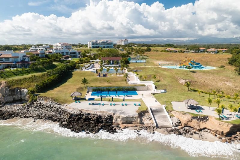 The Nova Condo By Acomodo @CasaMar