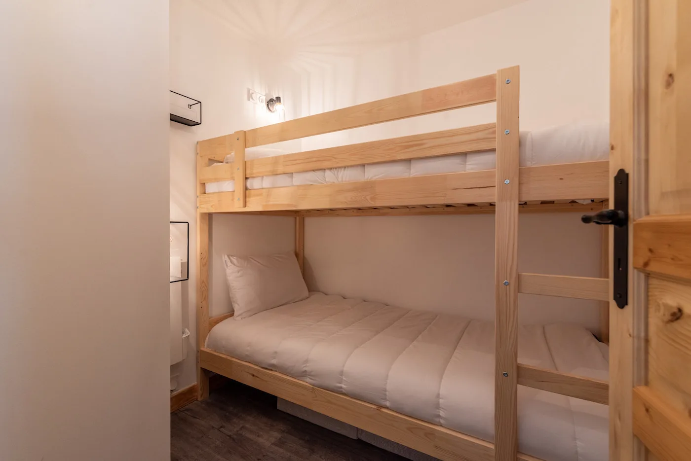 Bedroom with bunk bed