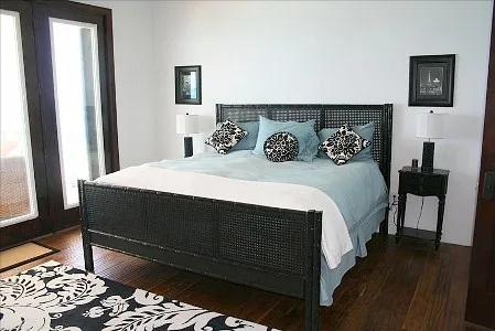 BH-01 — Bahamas Beachfront Rental With Internet