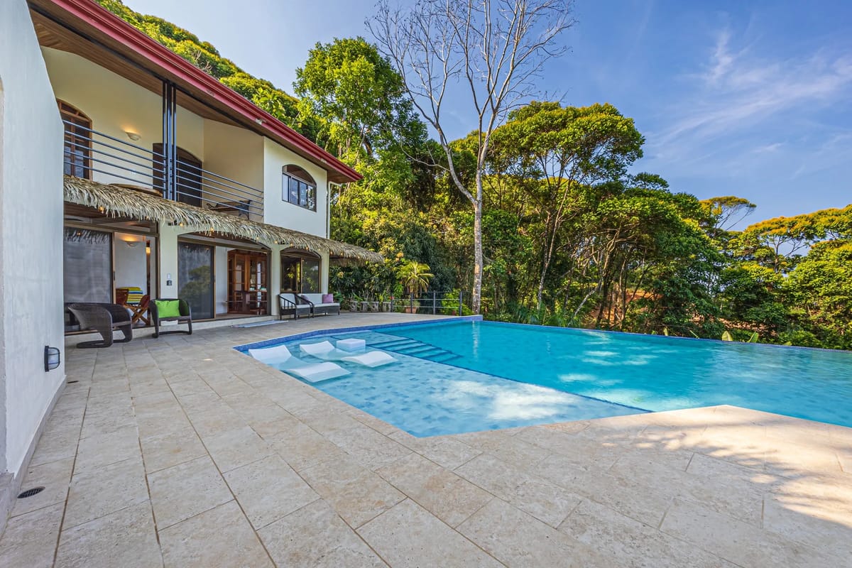 Villa Tres Colinas property photo