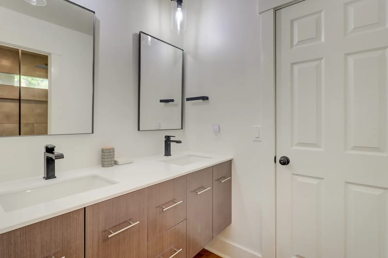 Shared bathroom vanity