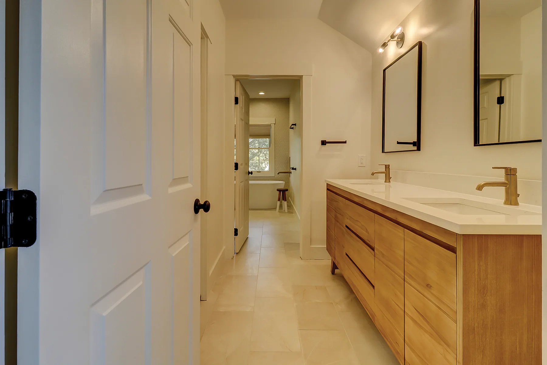 Upstairs suite bathroom vanity