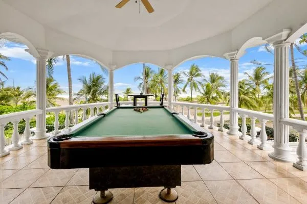 North Beach Villa · 3
