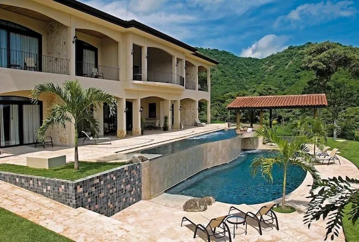 GP-02 — Papagayo Deluxe Beach House