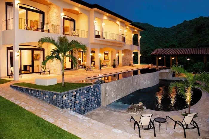 GP-02 — Papagayo Deluxe Beach House