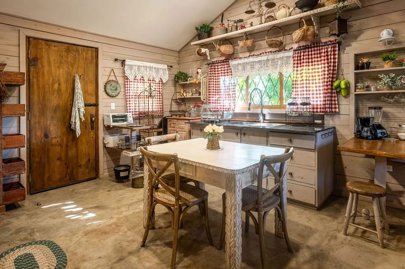 Abuela Tota Tree Cabin #4 by AcoModo @QPR
