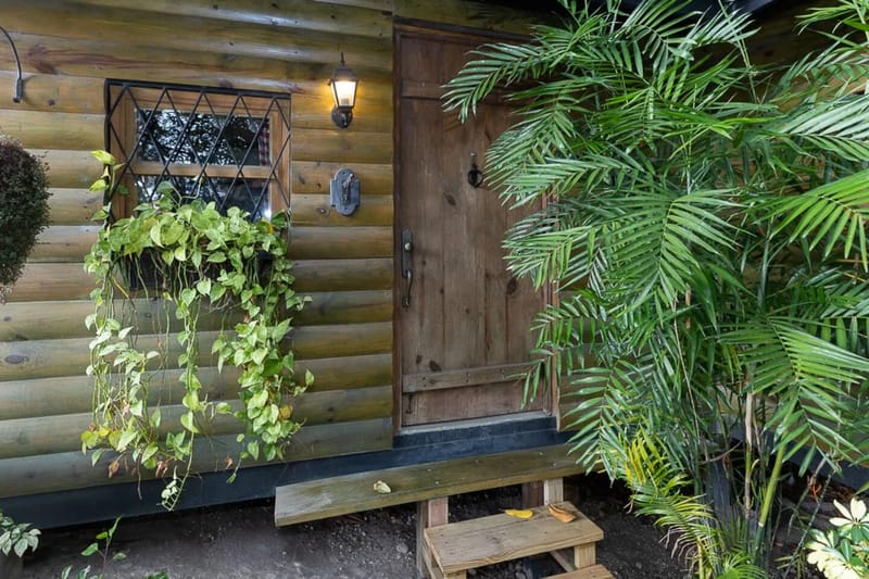 Abuela Tota Tree Cabin #4 by AcoModo @QPR