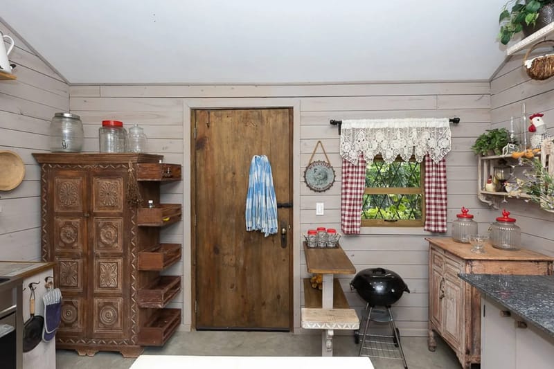 Abuela Tota Tree Cabin #4 by AcoModo @QPR