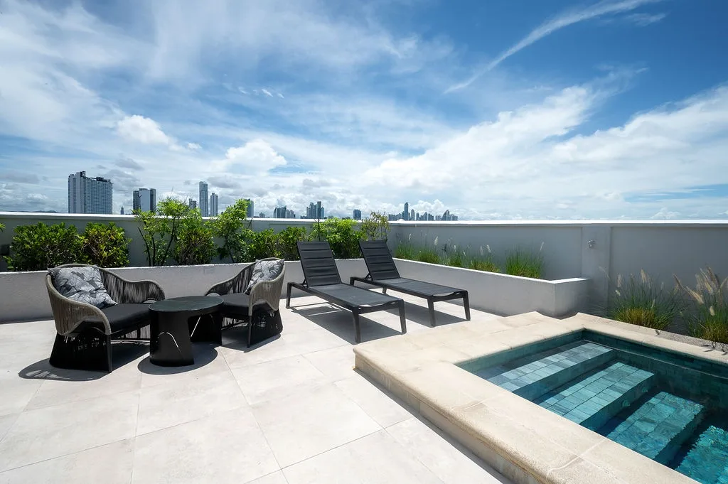 Lumière Luxury by AcoModo  @Casco Viejo