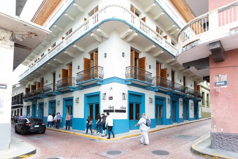 Lumière Luxury by AcoModo  @Casco Viejo