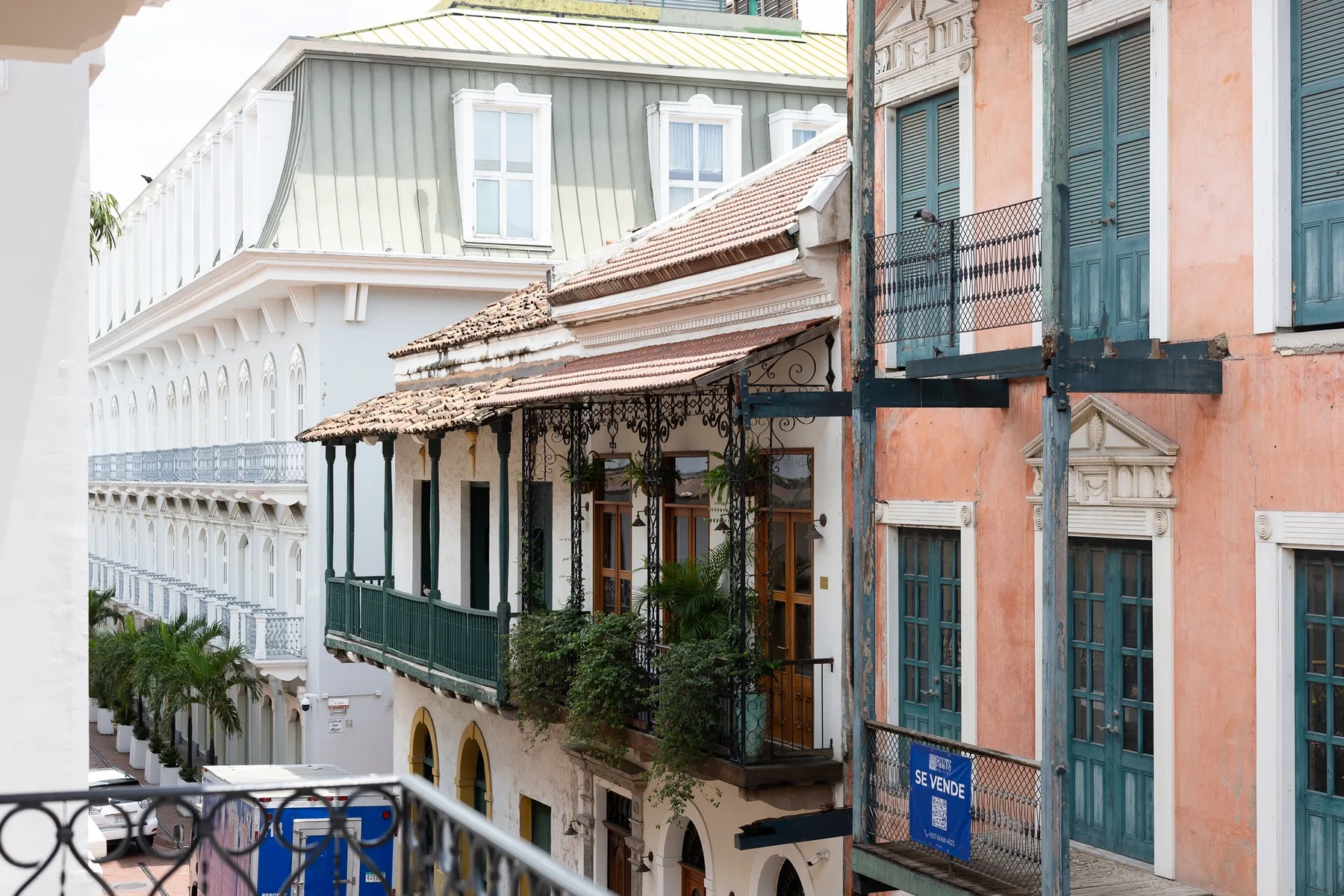 Casa Lourdes by AcoModo @Casco Viejo