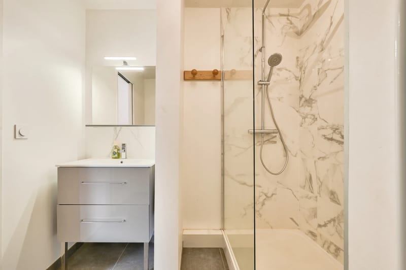 Baño con ducha