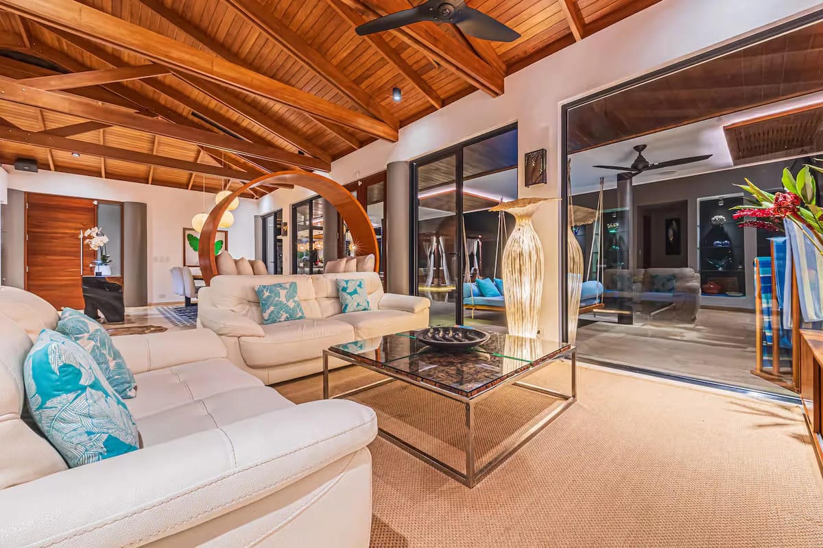 DO-05 — Private Jungle & Ocean View Luxury Villa Near Dominical
