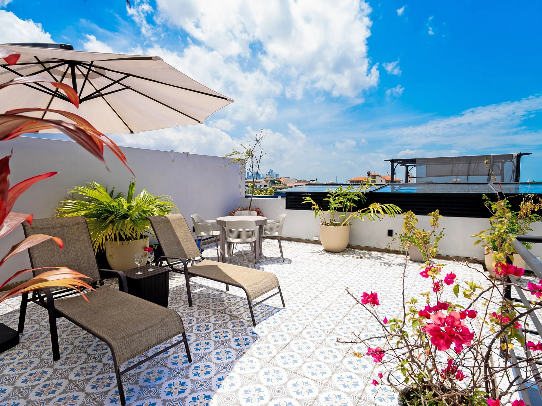 The  Rooftop Condo by AcoModo @Casco Viejo