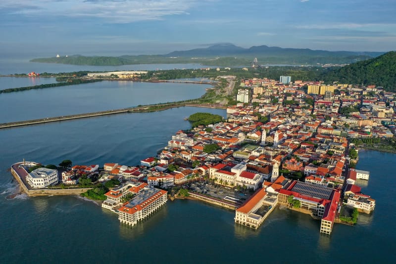 The  Rooftop Condo by AcoModo @Casco Viejo