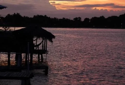 Boathouse Bungalows