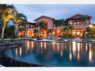 CA-05 — Cabrera Beachfront Rental
