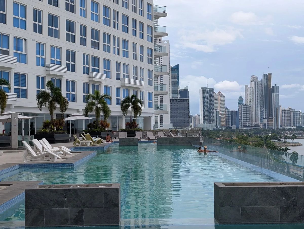The Iris Condo - Ave. Balboa (Ocean Front)