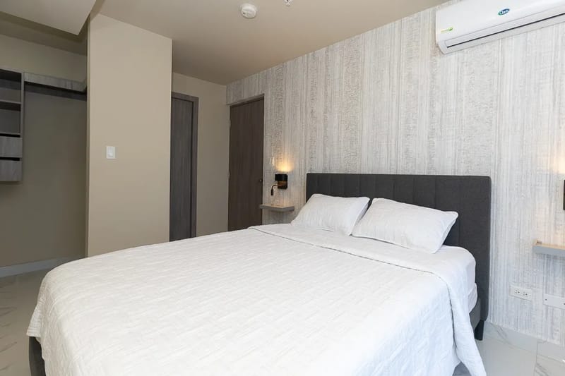 The Iris Condo - Ave. Balboa (Ocean Front)