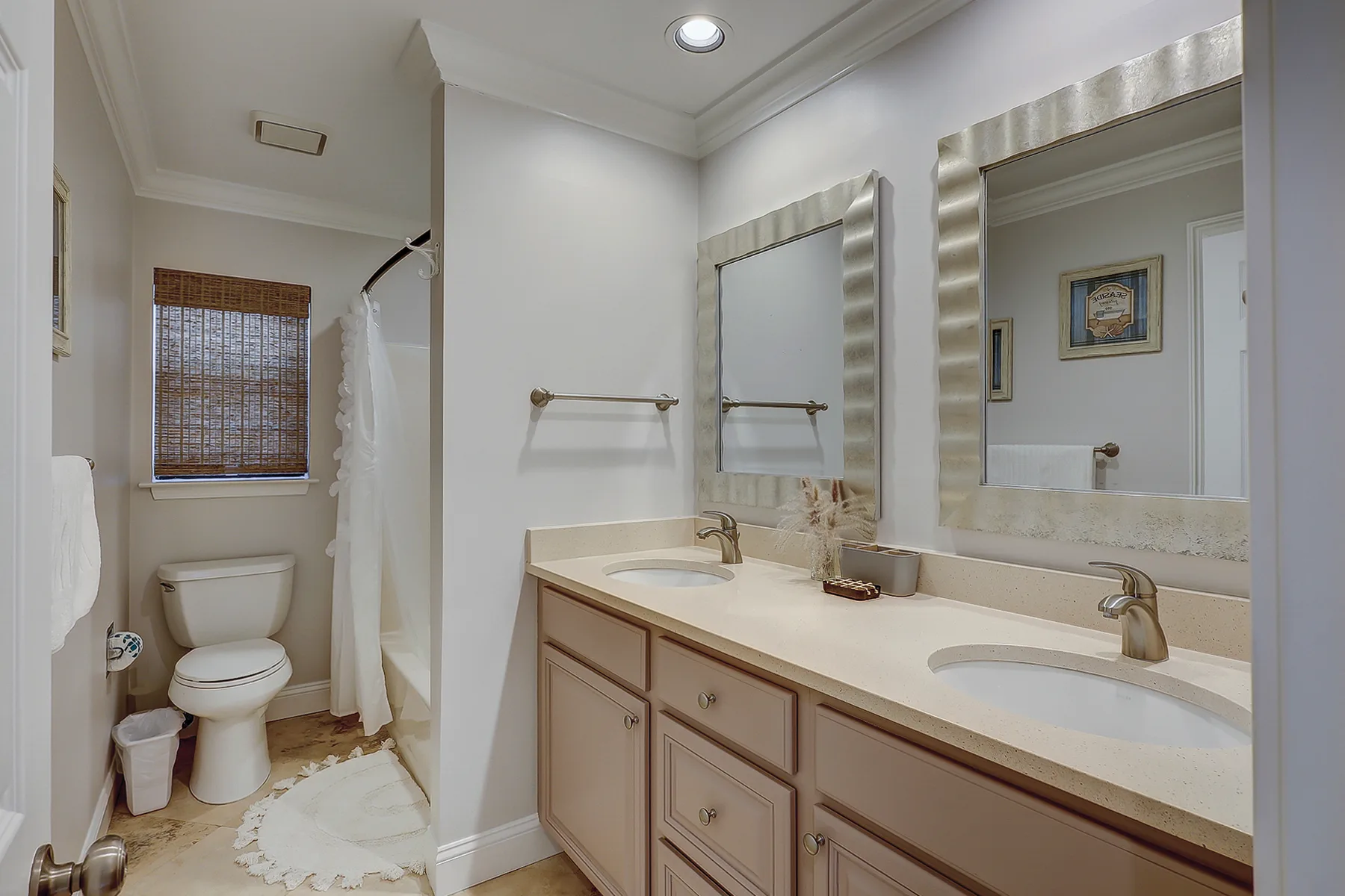 Baño del pasillo