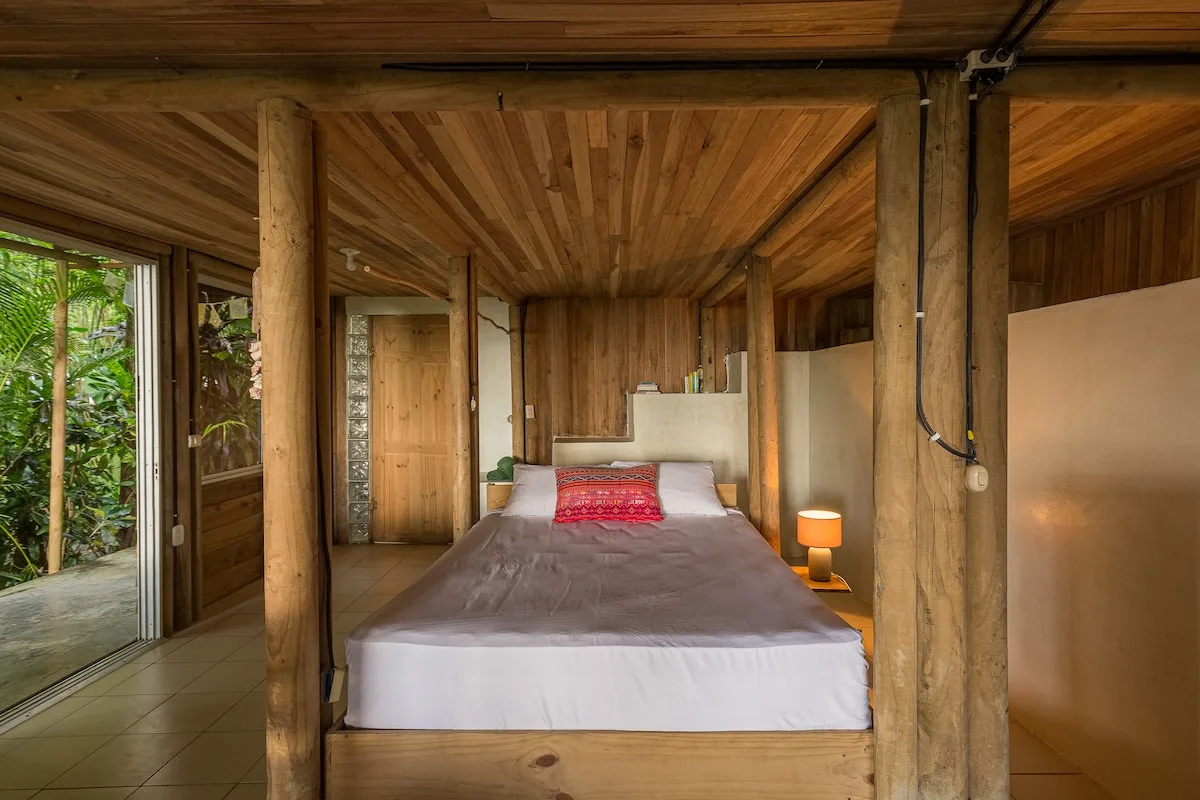 Shanti Paradise — The Studio