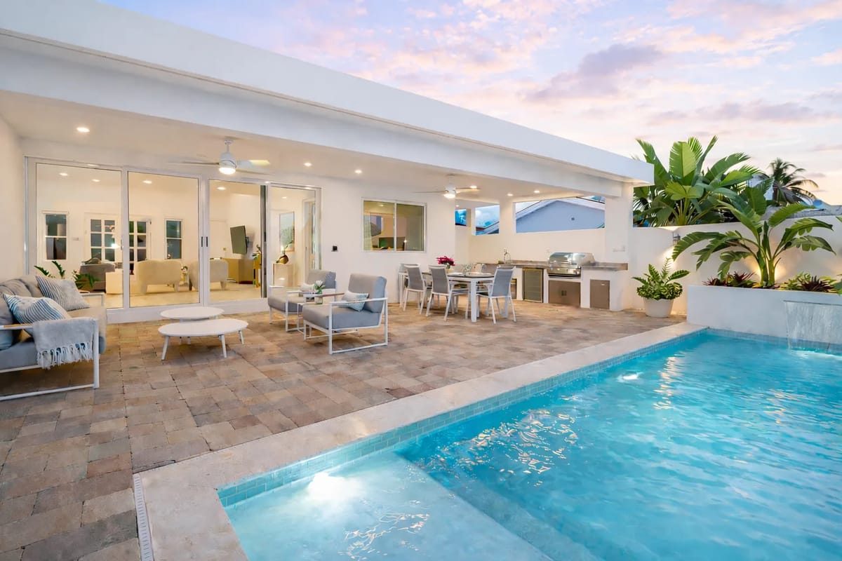 Private pool and patio