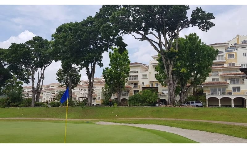 The Tucan Golf by AcoModo @Cocolí