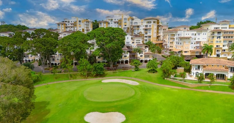The Tucan Golf by AcoModo @Cocolí