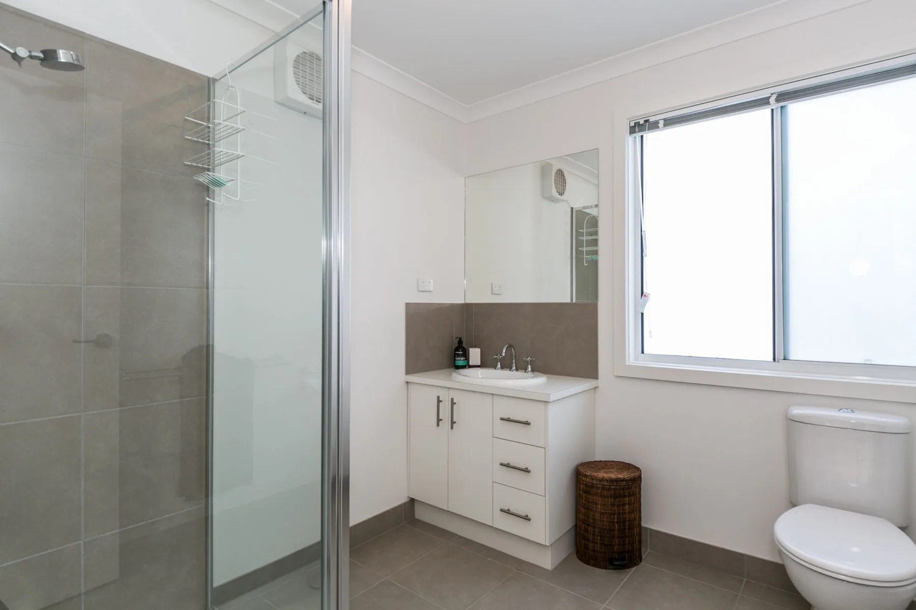 Baño con ducha