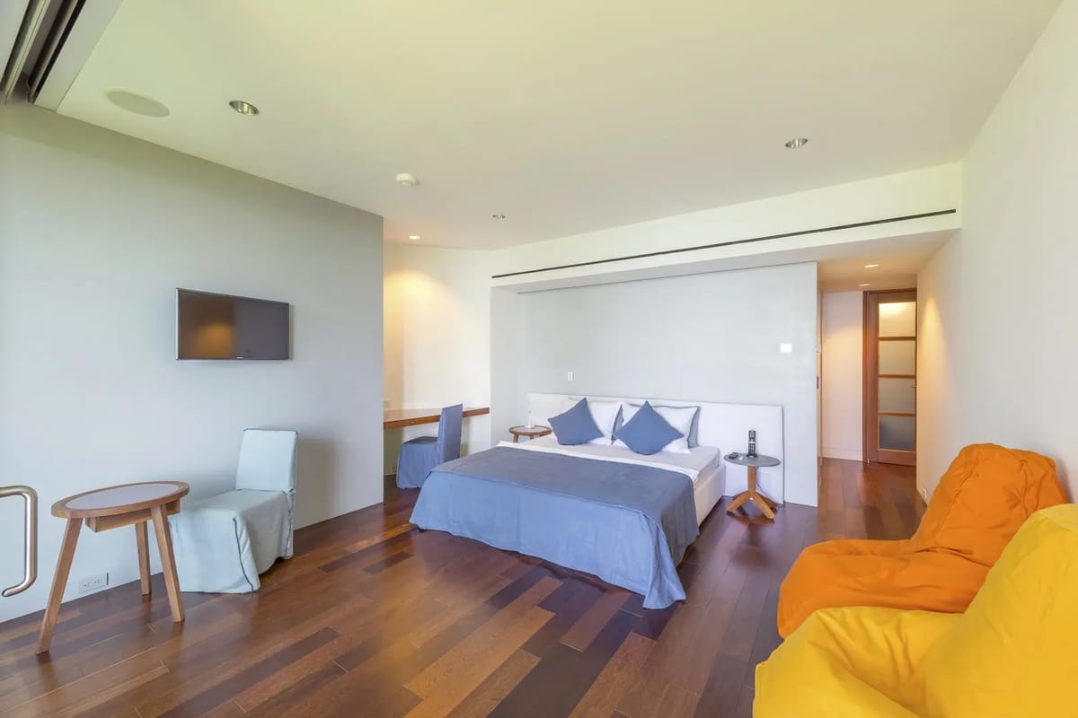 GP-07 — Ocean Views Luxury Villa