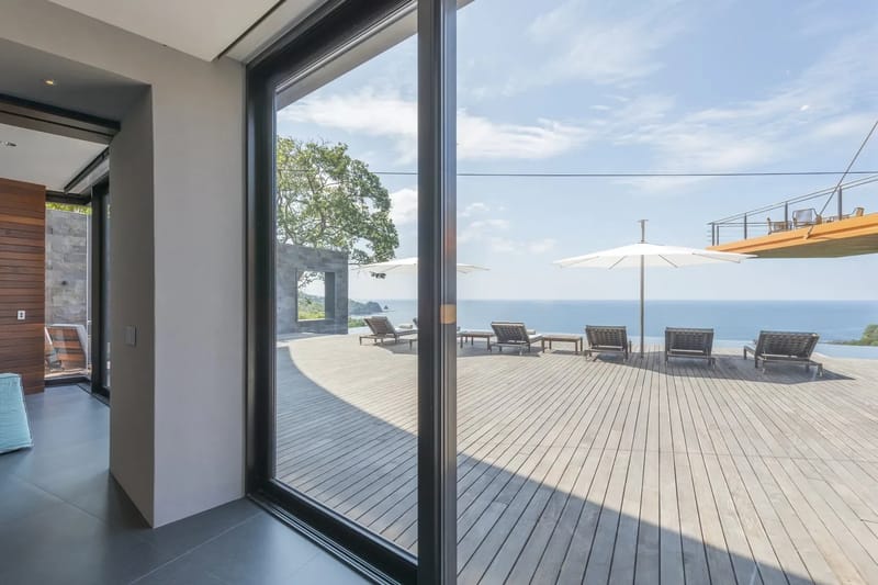 GP-07 — Ocean Views Luxury Villa